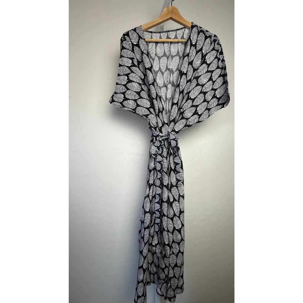 Womens Swim Cover Up Kimono Black White Leaf Print Belted 52in NWOT